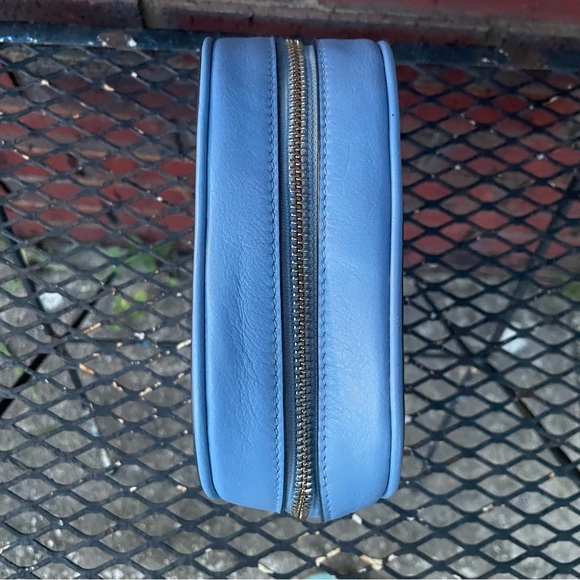 Tory Burch Logo Blue Perforated Leather Cosmetic Make Up Bag Pouch Clutch EUC - Picture 6 of 7